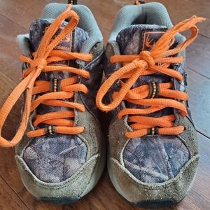 Kids sneakers, camo colour, New balance